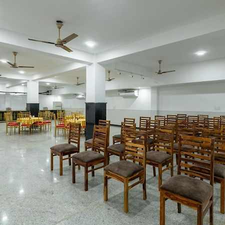 Hotel De Luxe Basai Road Gurgaon Eksteriør billede
