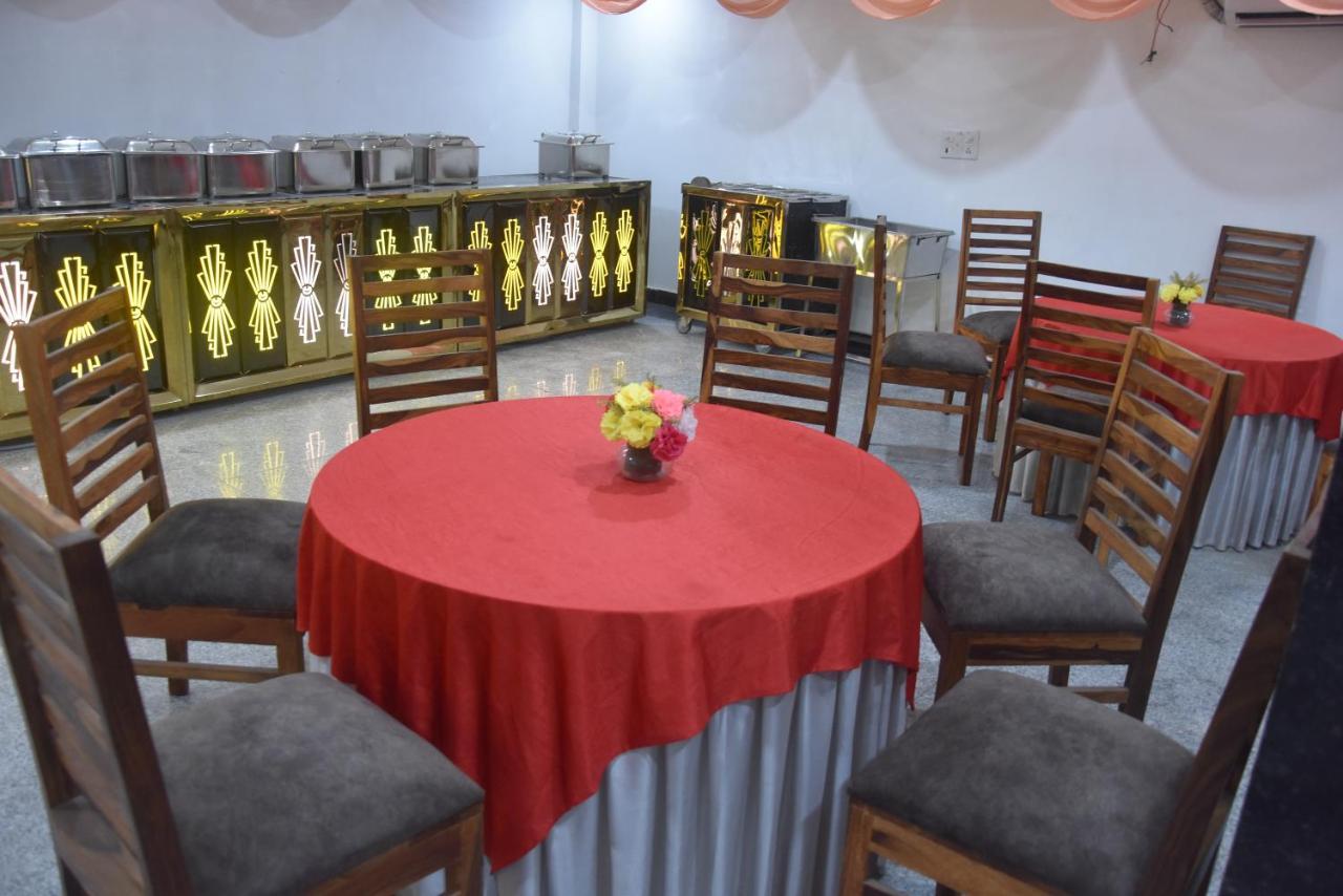 Hotel De Luxe Basai Road Gurgaon Eksteriør billede