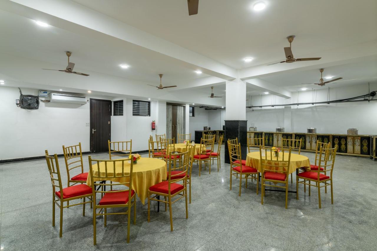 Hotel De Luxe Basai Road Gurgaon Eksteriør billede